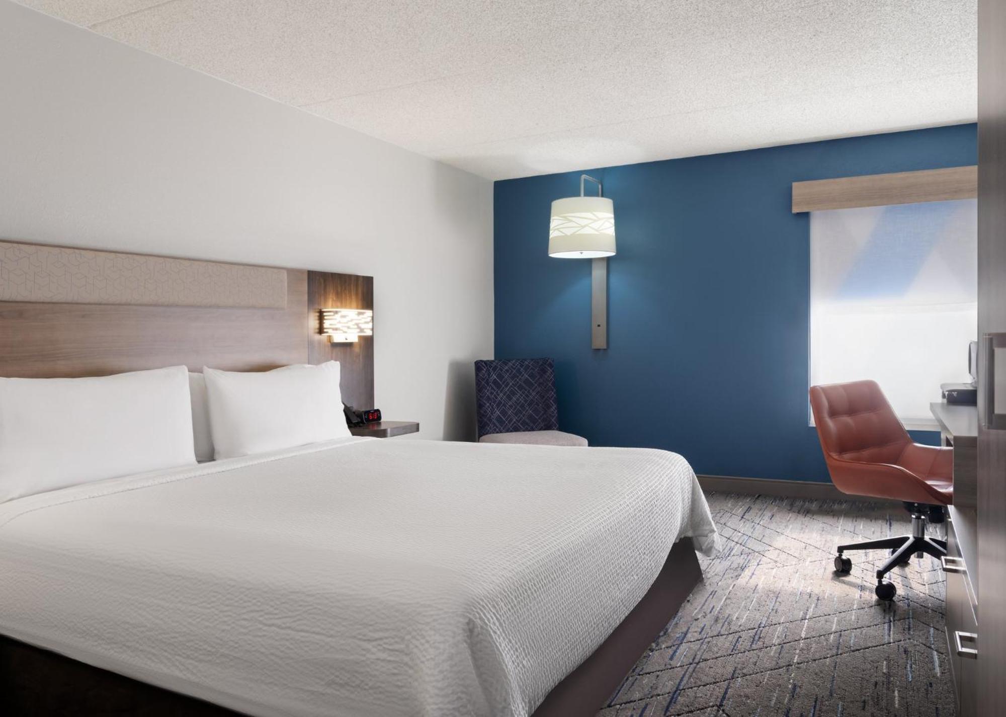 Holiday Inn Express Indianapolis Airport By Ihg Plainfield Exterior foto
